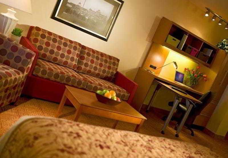 Towneplace Suites By Marriott Detroit Livonia Bilik gambar